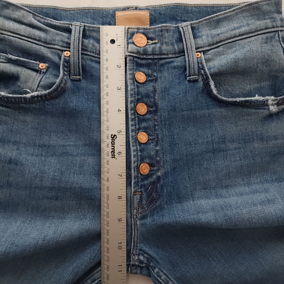 Mother The Pixie Tomcat Crop Jeans in Not Cut & Pasted Jeans - Picture 8 of 9